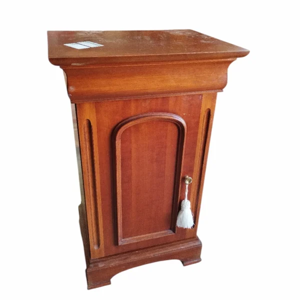Meuble en merisier style Louis-Philippe