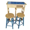 Petite table de cuisine avec tabouret