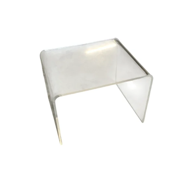Petite table transparente
